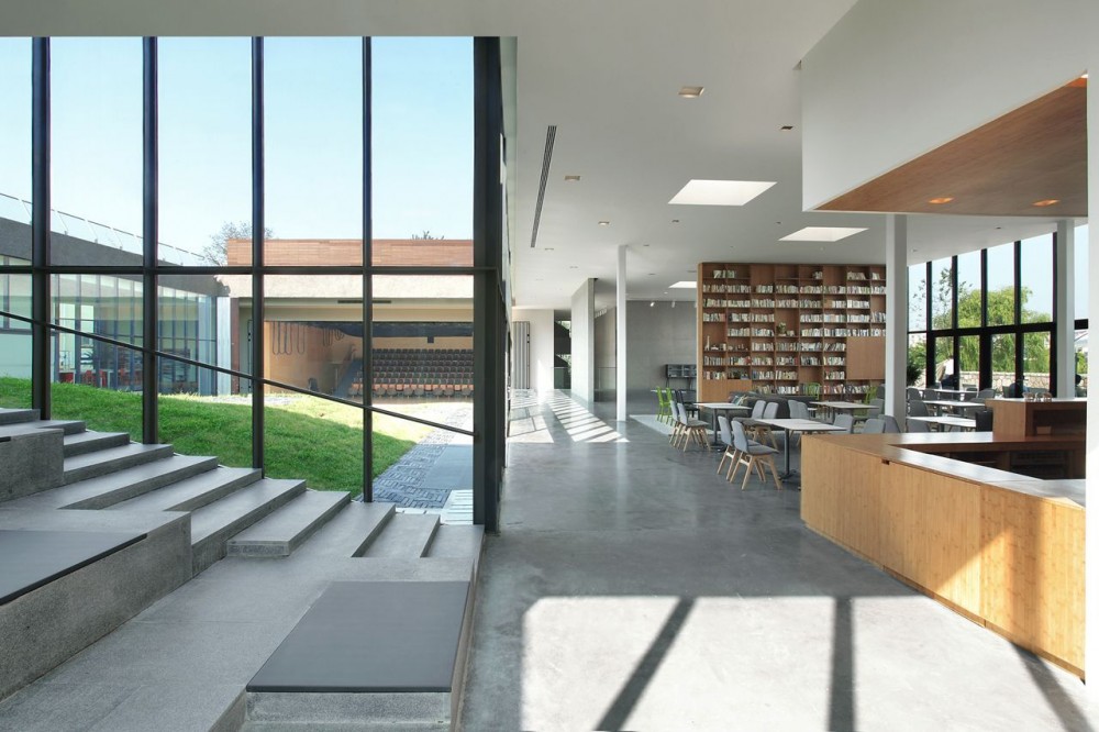 Gehua Youth and Cultural Center / Open Architecture