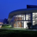 Gehua Youth and Cultural Center / Open Architecture © Xia Zhi