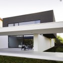 Black on White / Parasite Studio