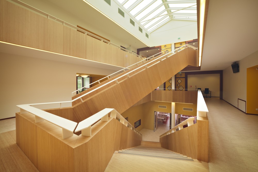 Bornego College / HVDN + Studioninedots
