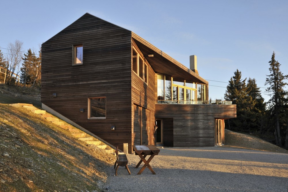 Twisted House / JVA