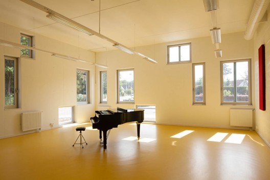 Academie MWD Dilbeek / Carlos Arroyo