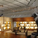 Louis Vuitton in Singapore / FTL Design Engineering Studio Courtesy of FTL Design Engineering Studio