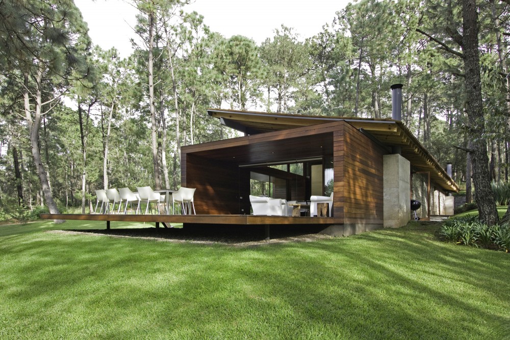 Ro House Tapalpa / Elías Rizo Arquitectos