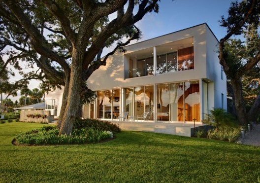 Barrier Island House / Sanders Pace Architecture