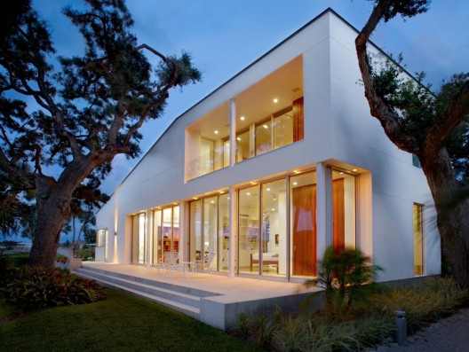 Barrier Island House / Sanders Pace Architecture