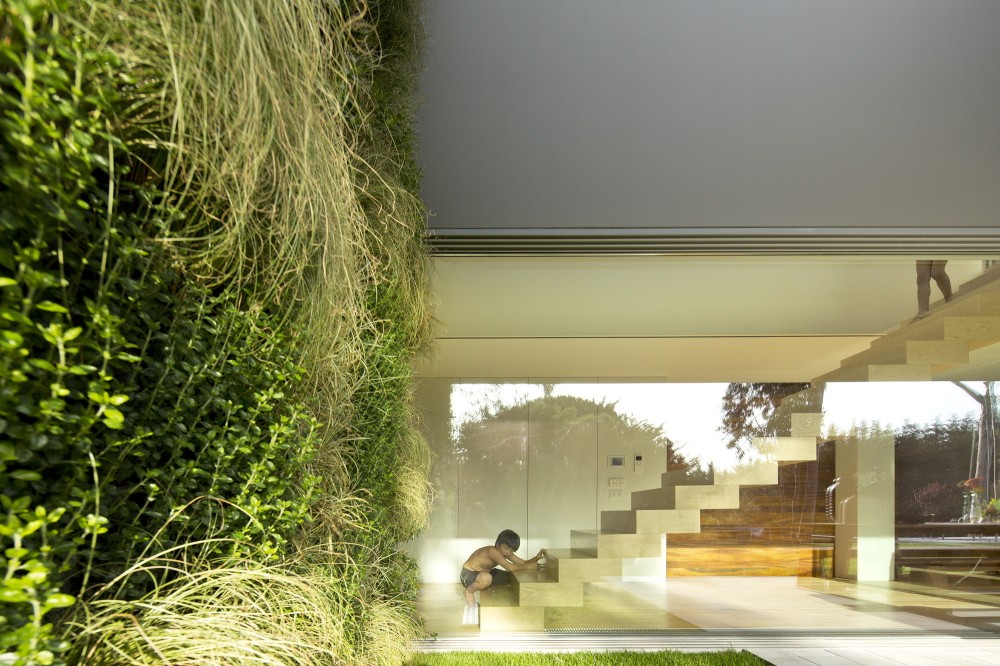 House in Quinta Patino / Frederico Valsassina Arquitectos