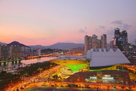 Cinema Center in Busan, South Korea : Coop Himmelb(l)au
