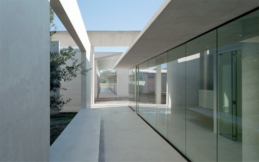 Holy Rosary Church Complex / Trahan Architects (2)