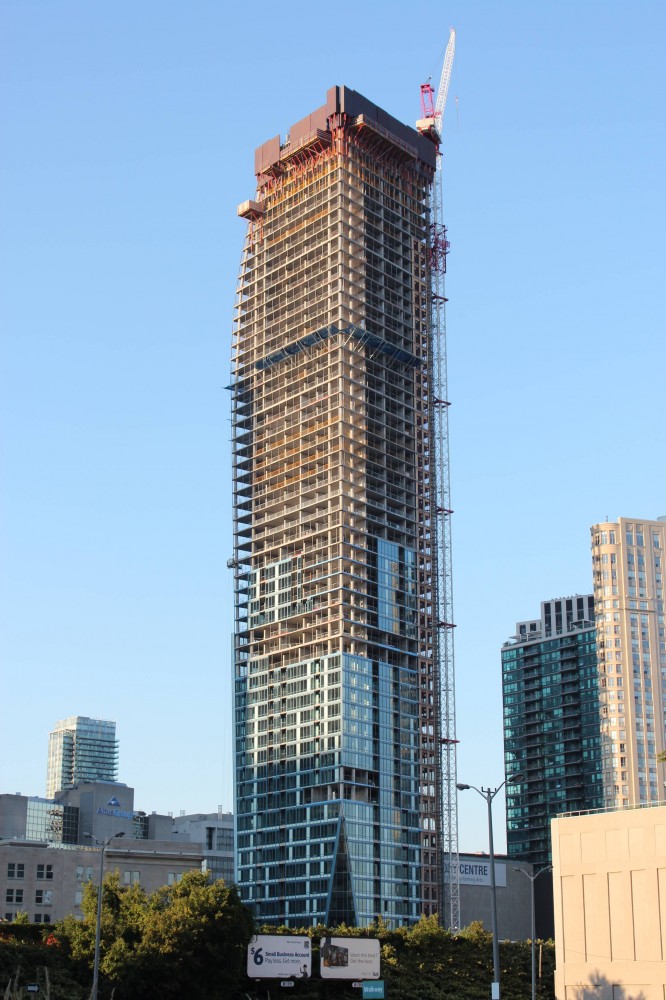 Libeskind’s “L Tower” Tops Out