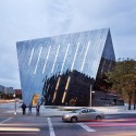 MOCA_Cleveland_Exterior view from Mayfield © Dean Kaufman/Courtesy MOCA Cleveland
