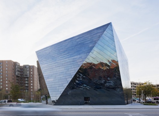 MOCA_Cleveland_Exterior_Euclid Ave_2