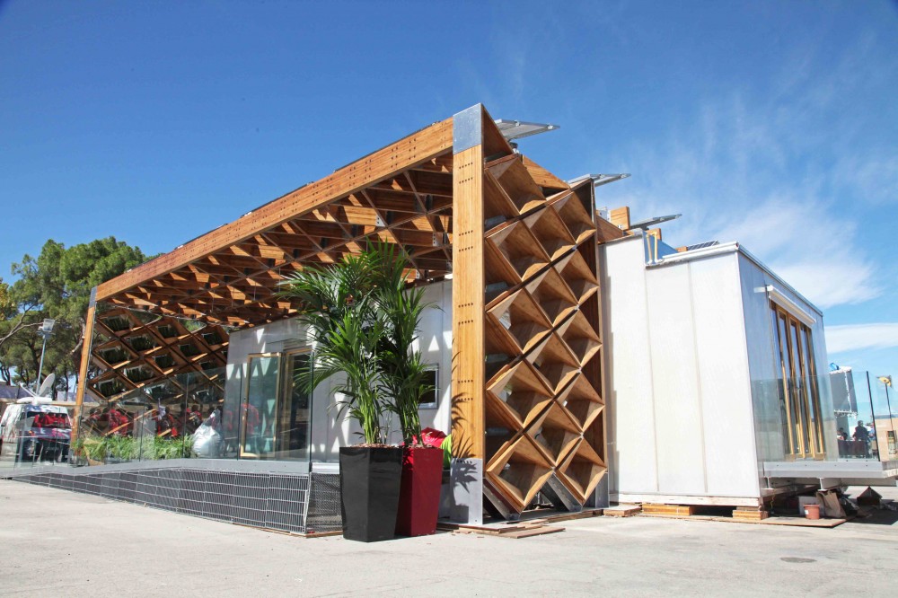 Para Eco House / Tongji University Team