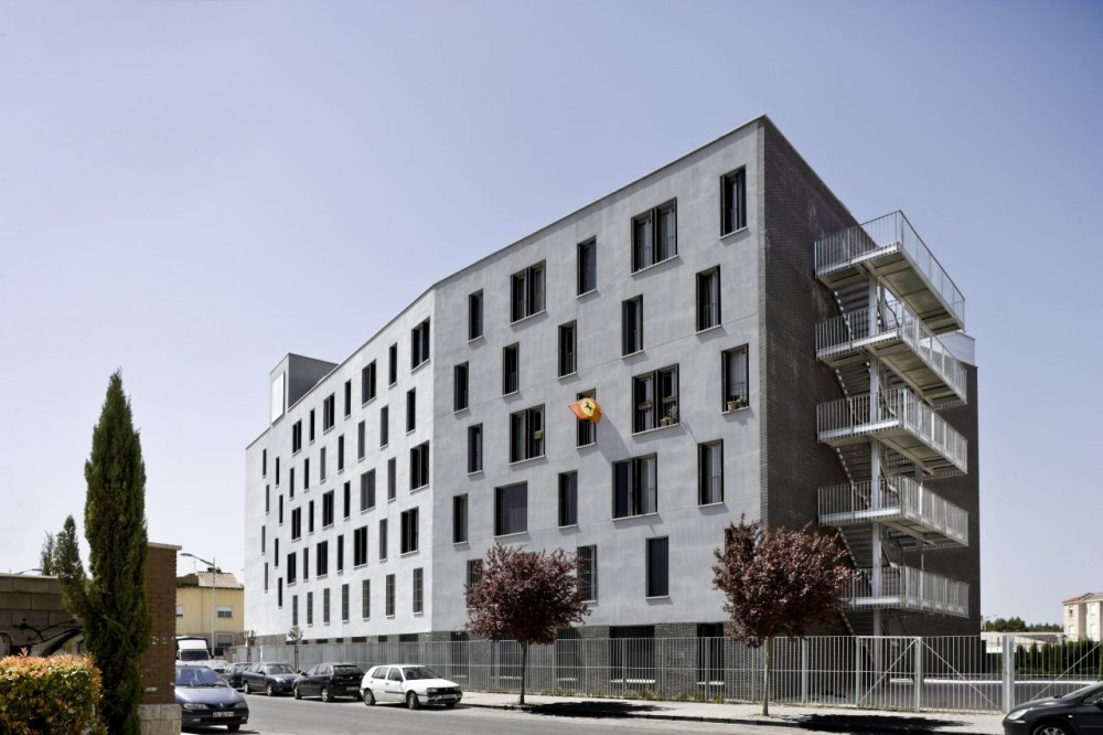 al4 _ 56 Social Housing VPO / Burgos & Garrido arquitectos