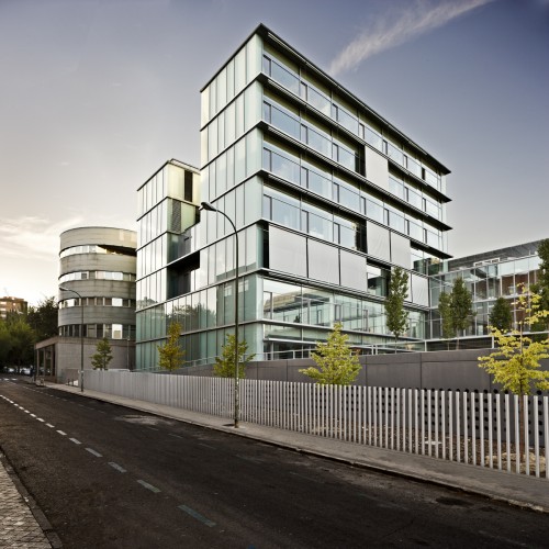 Oficinas Inmobiliaria Chamartín / Burgos & Garrido arquitectos Alzado_suroeste%c2%b8angel_baltanas