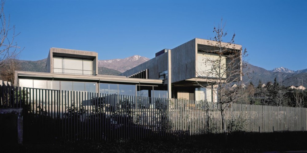 10×10 House / Nicolás del Rio + Max Núñez