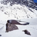 Chalet C7 / Nicolás del Río + Max Núñez Chalet C7 / Nicolás del Río + Max Núñez © Erieta Attali