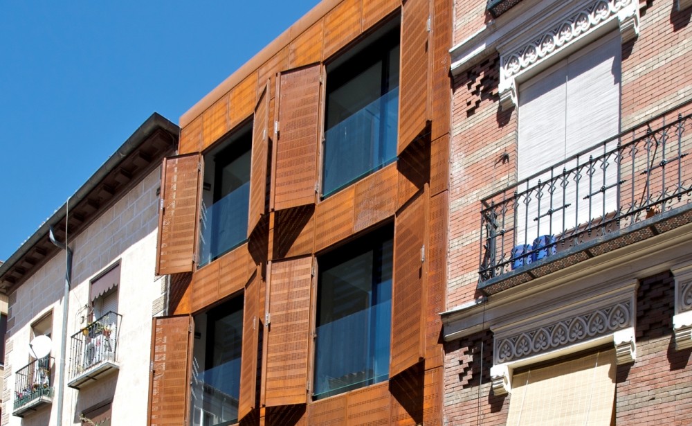 San Vicente Ferrer / James & Mau