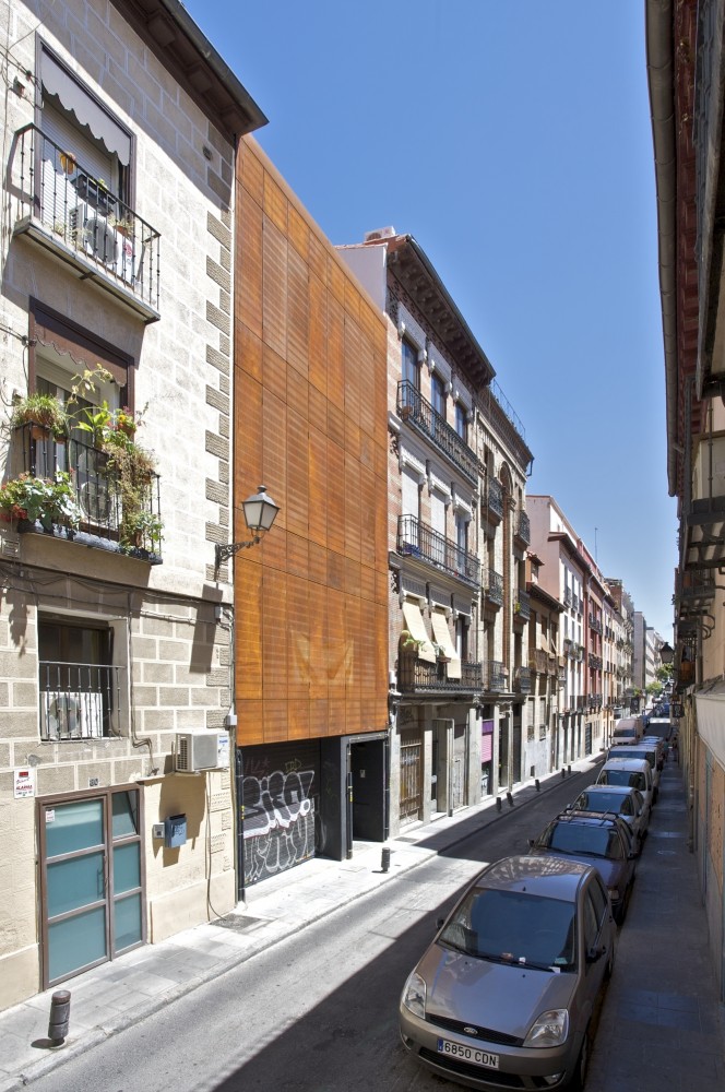 San Vicente Ferrer / James & Mau