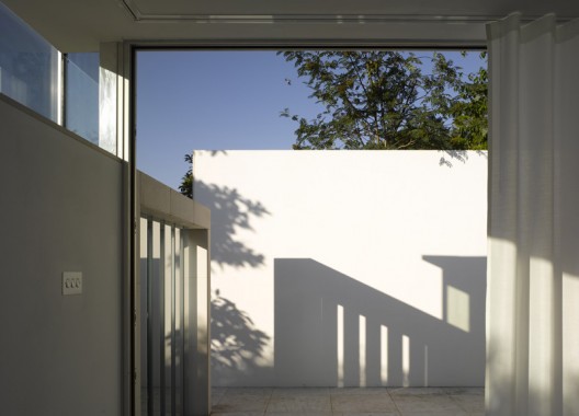 Jindal’s Pavilion / Paul Archer Design