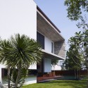 M House / Ong&Ong Architects © Derek Swalwell