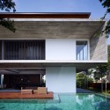 M House / Ong&Ong Architects © Derek Swalwell