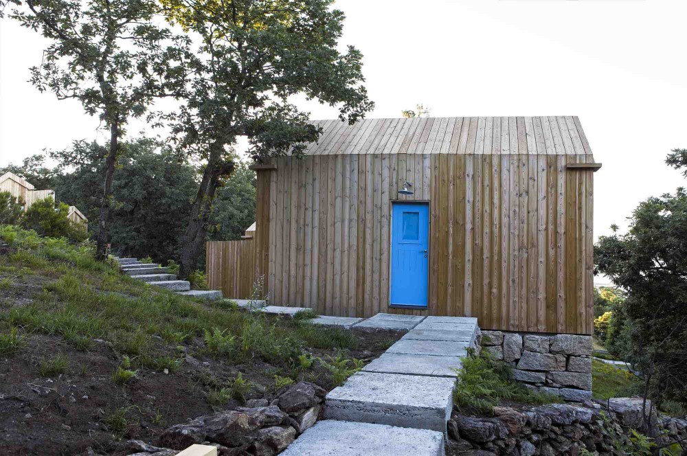 Rural Tourism in Montalegre / Nuno Flores + Sofia Neves