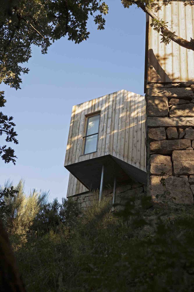 Rural Tourism in Montalegre / Nuno Flores + Sofia Neves