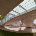 Kiss Bridge / Joaquin Alvarado Bañon Kiss Bridge / Joaquin Alvarado Bañon © Justo Oliva