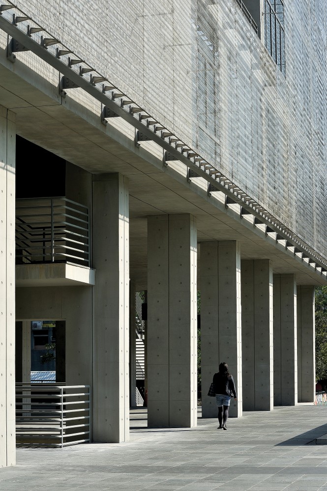 Shih Chien University Gymnasium and Library / Artech Architects