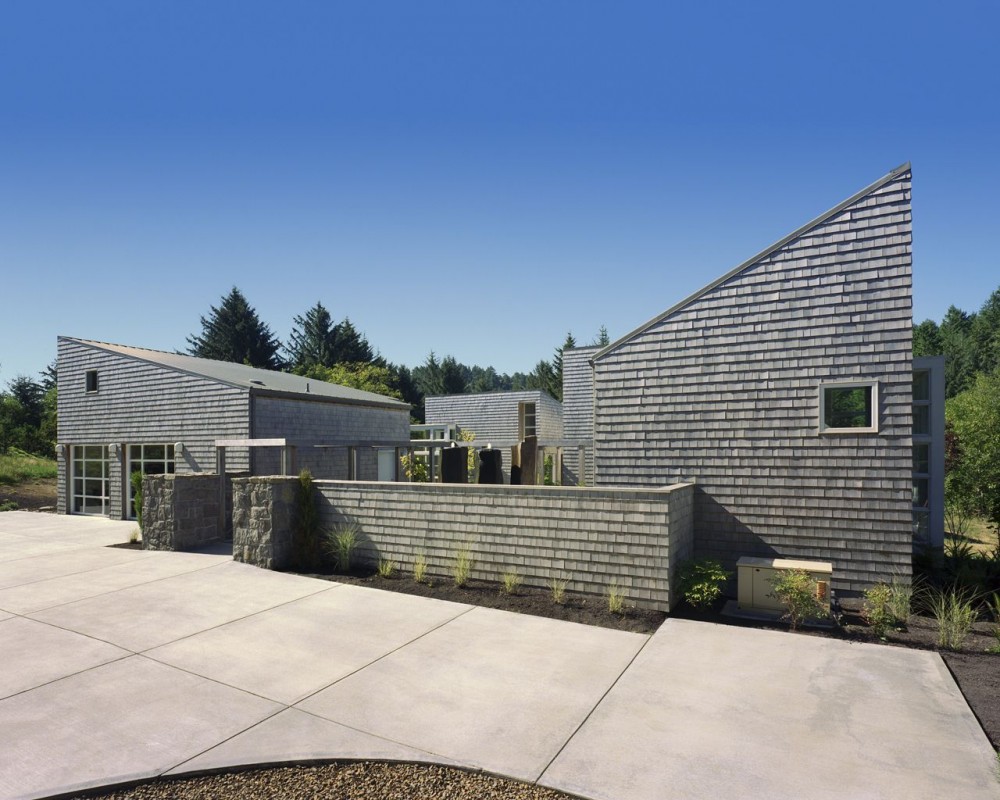 Caring Cabin / TVA Architects