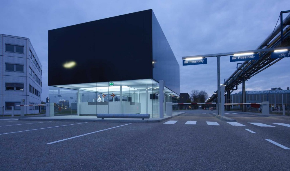 Gate House / NL Architects
