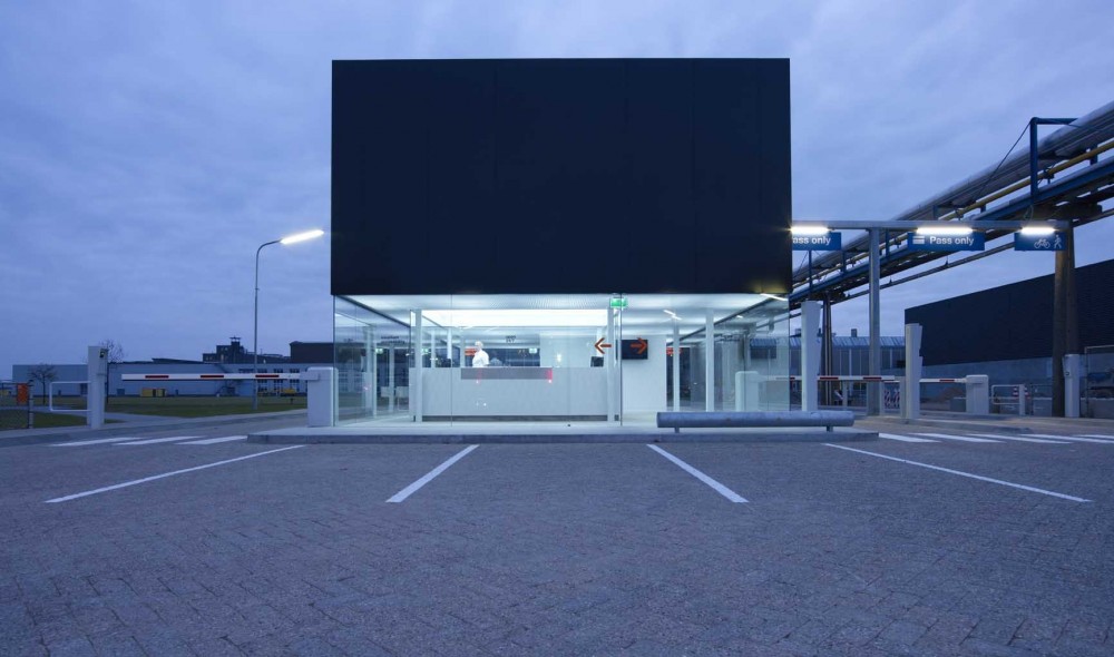 Gate House / NL Architects