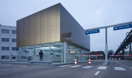 Gate House / NL Architects