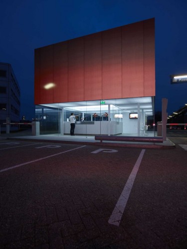 Gate House / NL Architects
