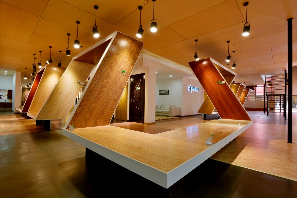 H3 Experience Center / Nota Design Group