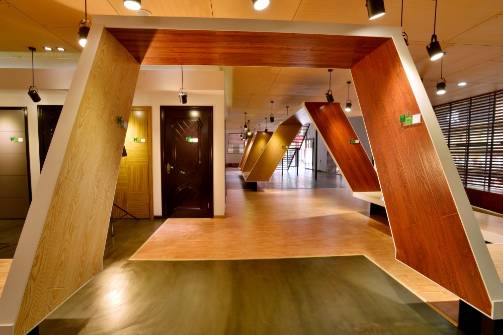 H3 Experience Center / Nota Design Group