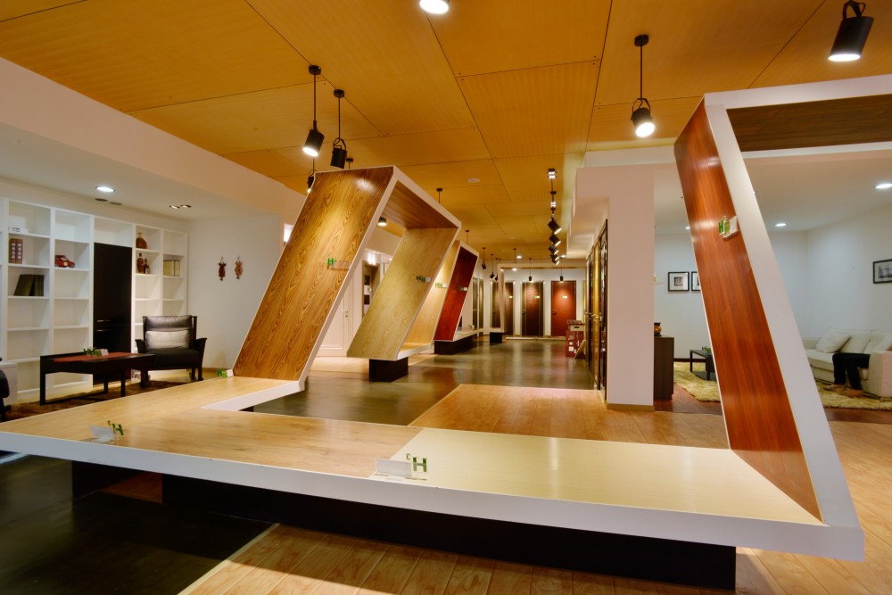 H3 Experience Center / Nota Design Group