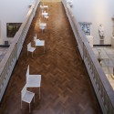 Instalación Mimicry Chairs / Nendo
