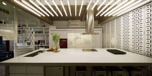 The Brick Loft / FARM Architect