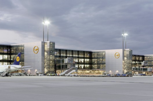 Extension of Gate A at Frankfurt Airport / gmp Architekten