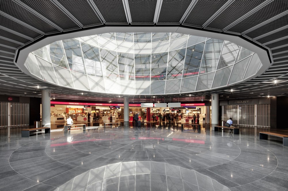 Extension of Gate A at Frankfurt Airport / gmp Architekten