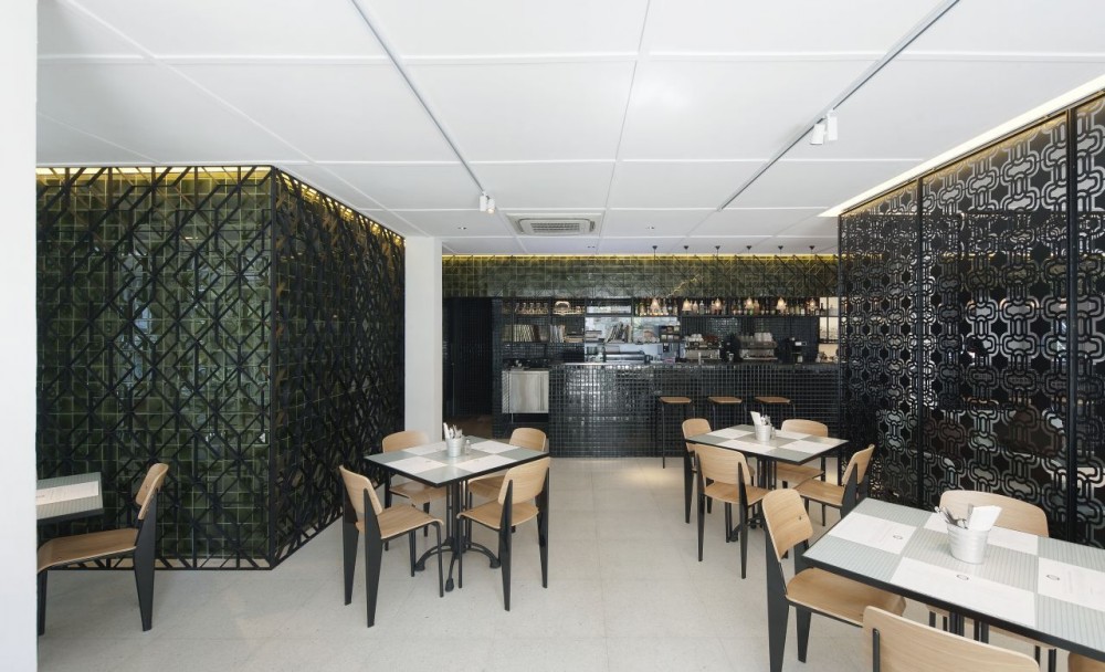 Skyve Bistro / FARM