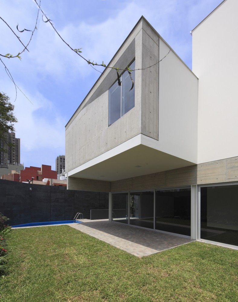 House SL / Llosa Cortegana Arquitectos