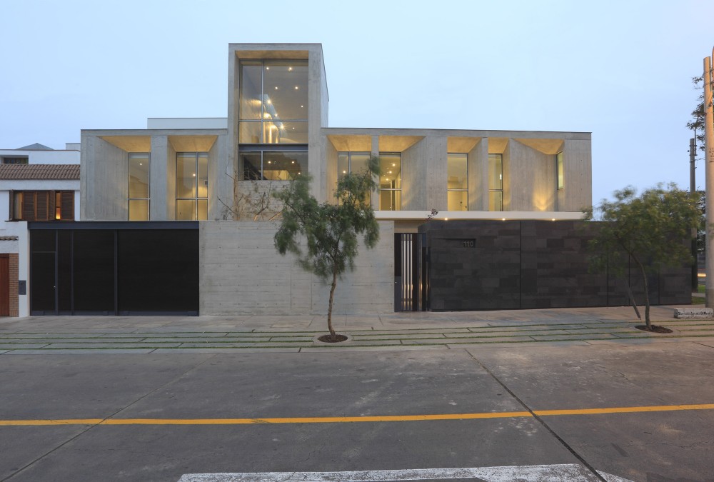 House SL / Llosa Cortegana Arquitectos