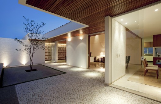 Gedda House / Mustafá Bucar Arquitetura