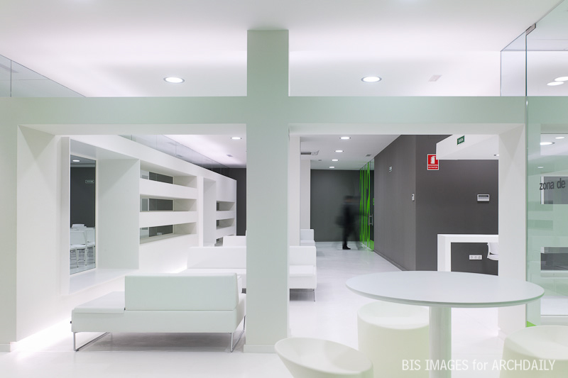 Gorgullón Social Center / Jose Jorge Santos Ogando + Angel Cid Carballo