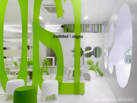 Gorgullón Social Center / Jose Jorge Santos Ogando + Angel Cid Carballo