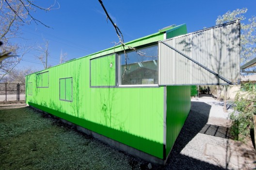 Catch Light Classrooms / LAND Arquitectos