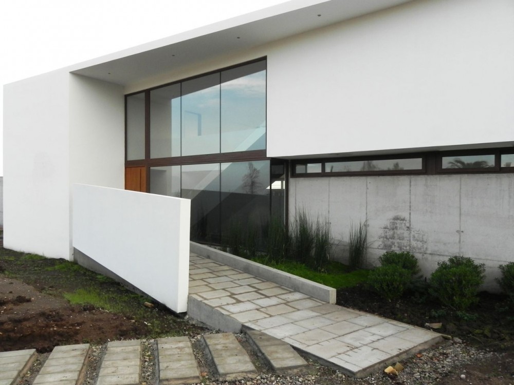 El Polo House / Juan Cristóbal Valenzuela Leighton + Eduardo Rivera Barros Arquitectos